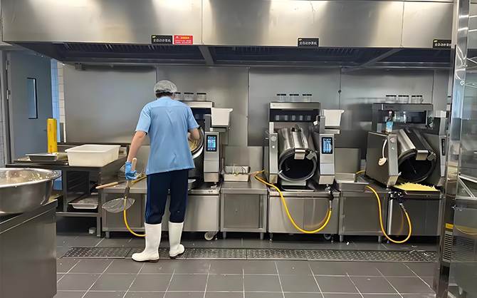 瑞能廚具在大型餐飲企業中的應用案例